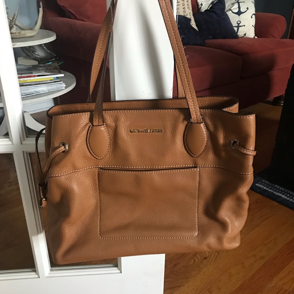 Michael Kors tote